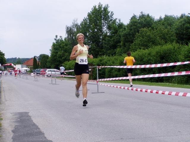 Theres_Lederer_Ollersdorf_Benefizstaffel